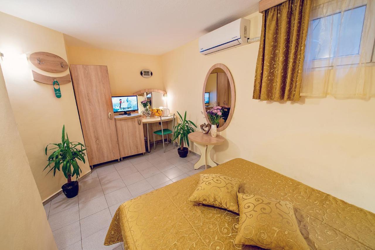 Hotel Color Varna Exterior photo